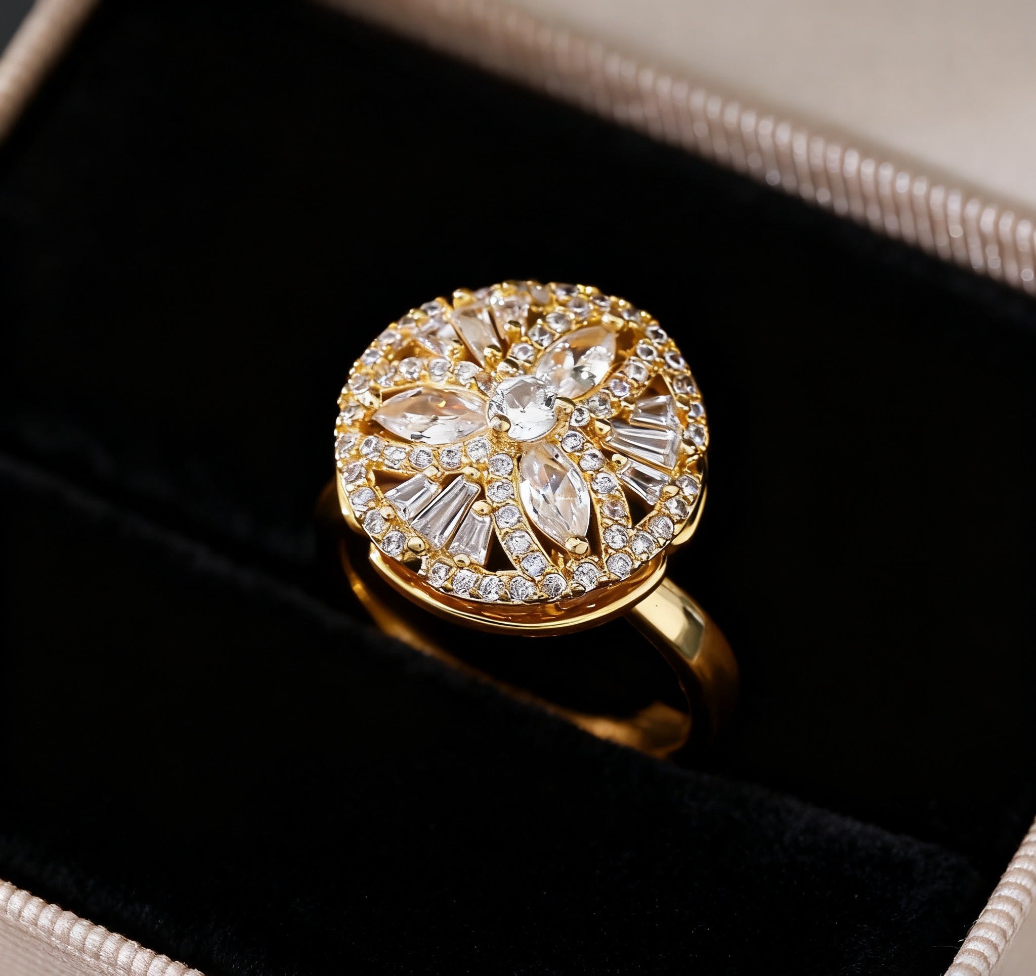 Hot selling rotating ring with micro-zirconia, luxurious and exquisite snowflake design, versatile full diamond jewelry